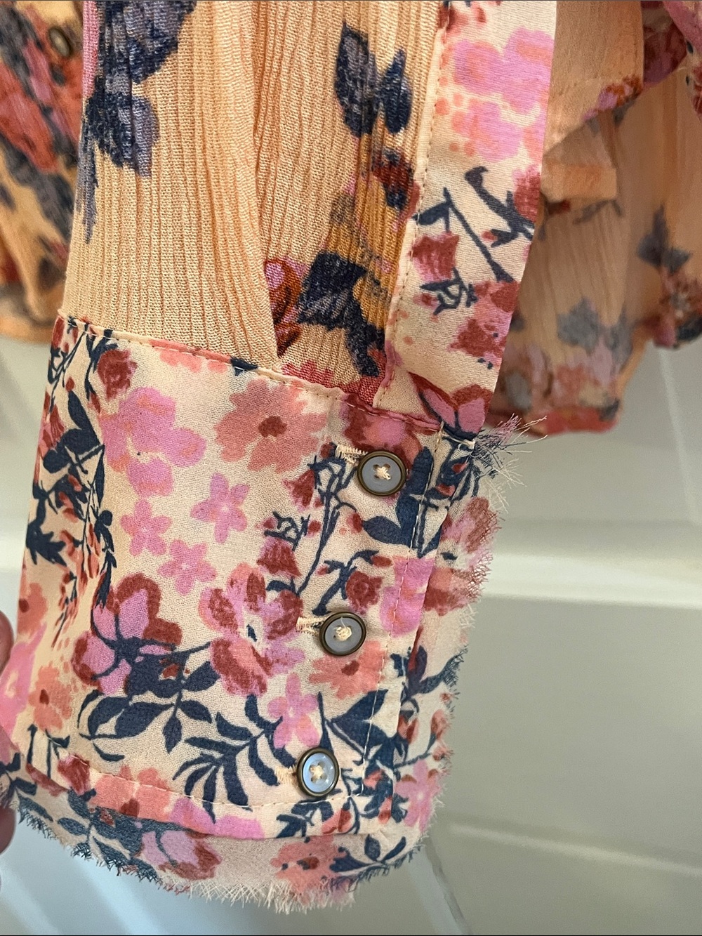 Free People Hold Onto Me Floral Button Down Top Coral Combo Size Small - Picture 8 of 11